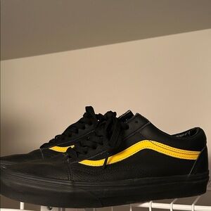 Vans Men's Black Leather Sneakers